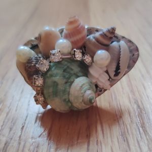 Seashell ring